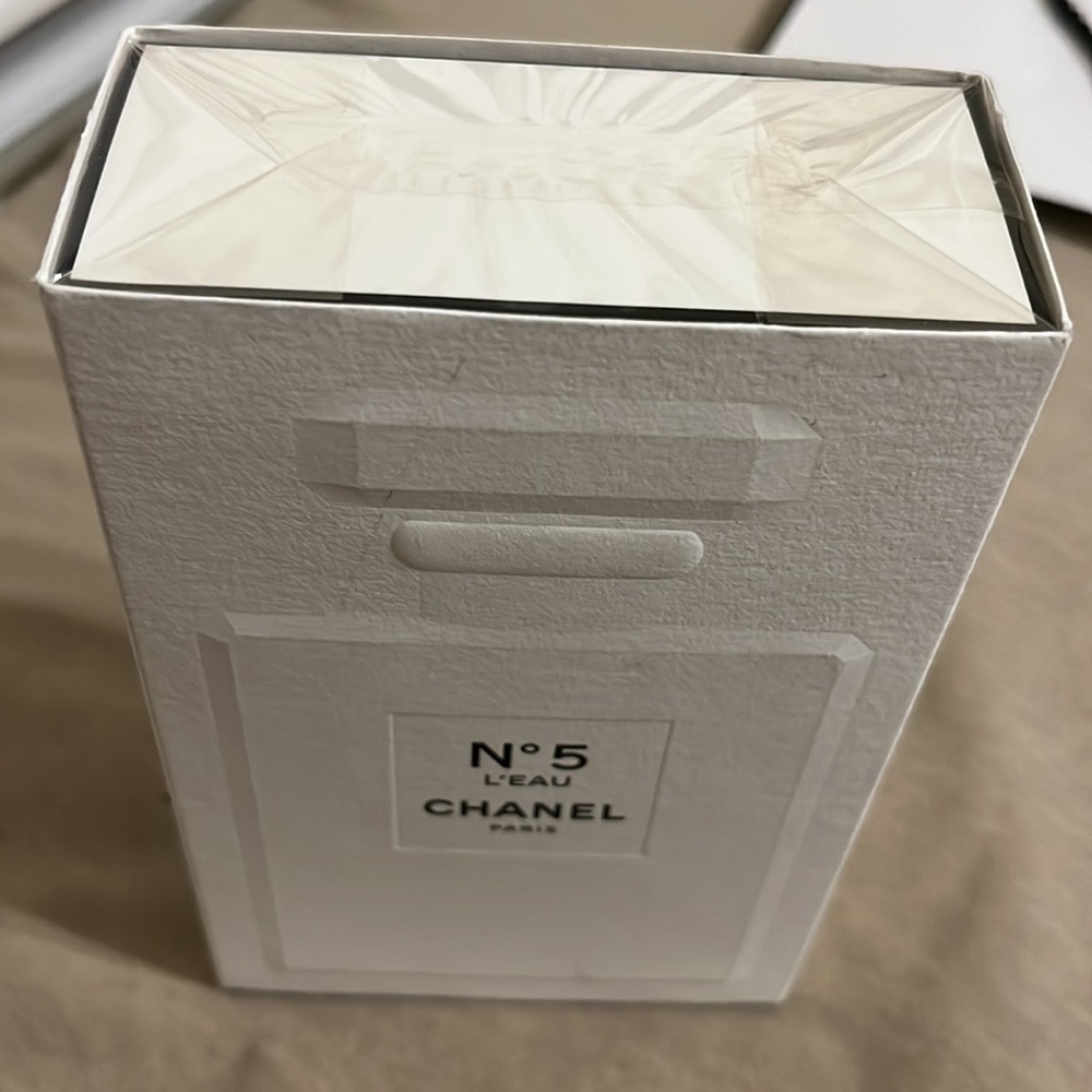 ChaneI No5 NEW L’eau Paris. Made in France - Picture 4 of 7